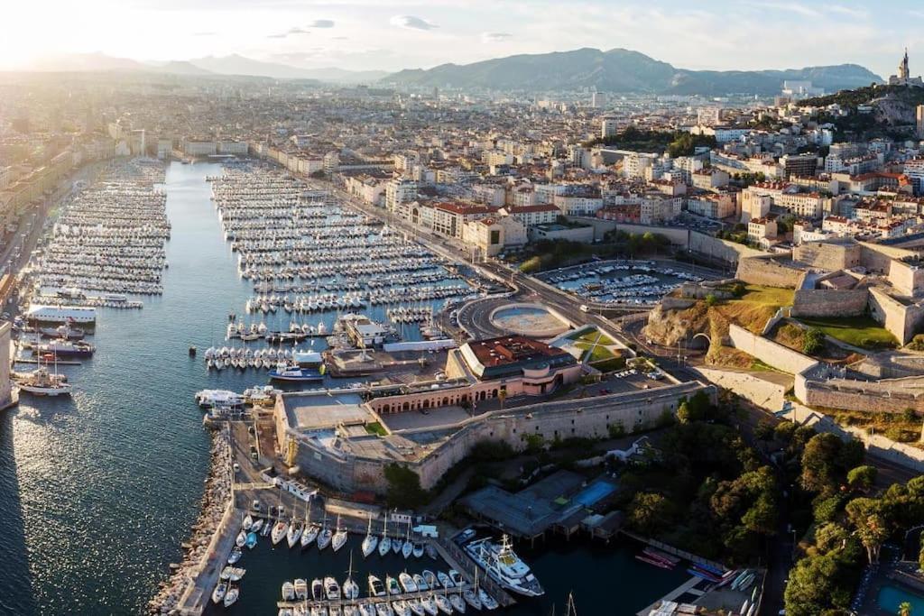 T2 47M2 Avec Terrasse - Proche Gare Marseille Marselha Exterior foto